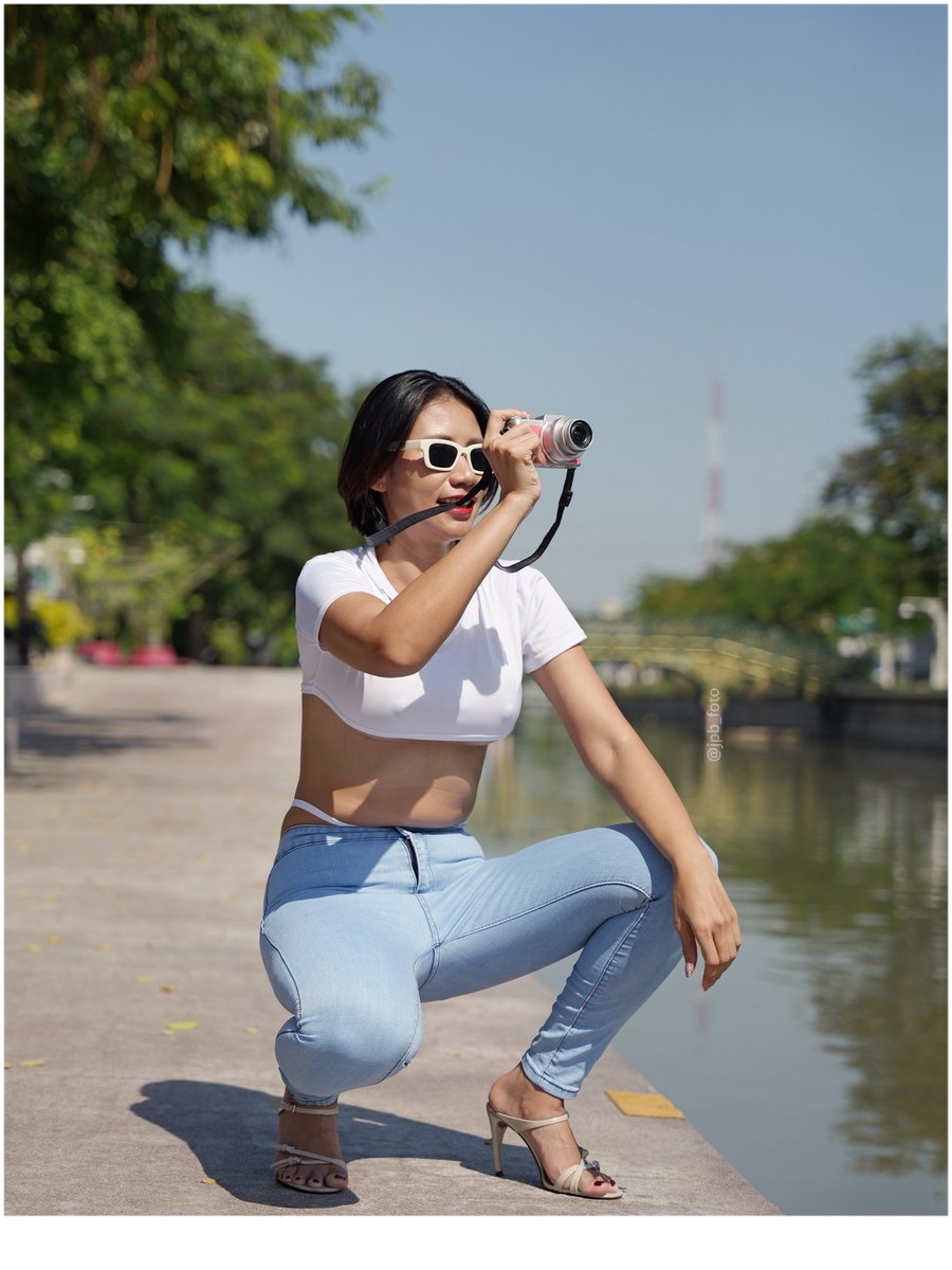 jpb_foto's tweet image. She spotted the shot before I did, squatting low and framing it perfectly #ModelMuse #EdgyPortrait #BehindTheLens 
@aui_kumjing ✨📸👖