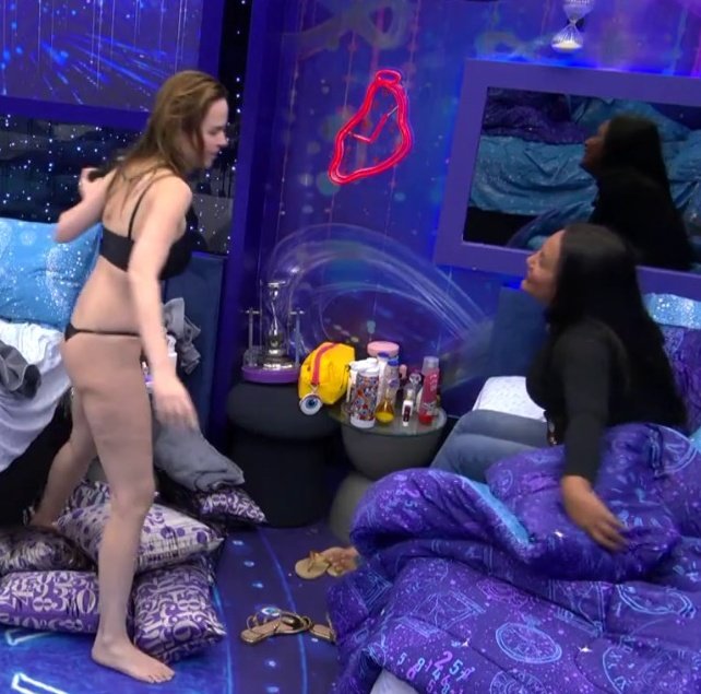 falospi's tweet photo. #ParedaoBBB A globo na edição so favorecendo a turminha da Ana paula sem cu se fosse contra a samira ainda sim a sara sairia pois hoje acabou as raizes e valores de respeito do autruismo verdadeiro e carater, hoje os reality e para os barraqueiros. Sara vc e maior do que isso! https://t.co/emnif8tLSm