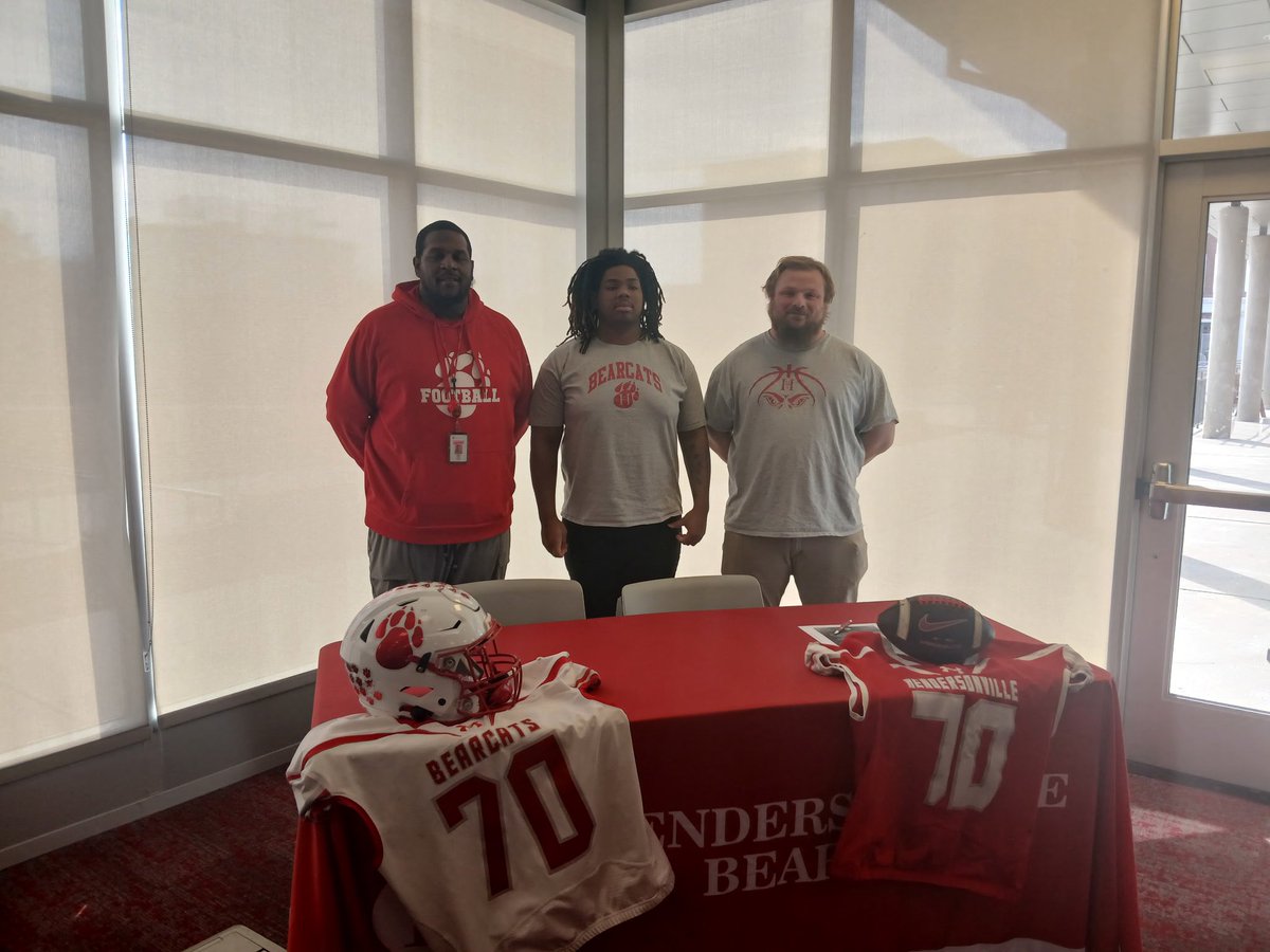 Big Congrats <a href="/Barber_Tymir/">Tymir Barber</a> You get to do big things at the next level. Can’t wait to see you ball out!!!!
