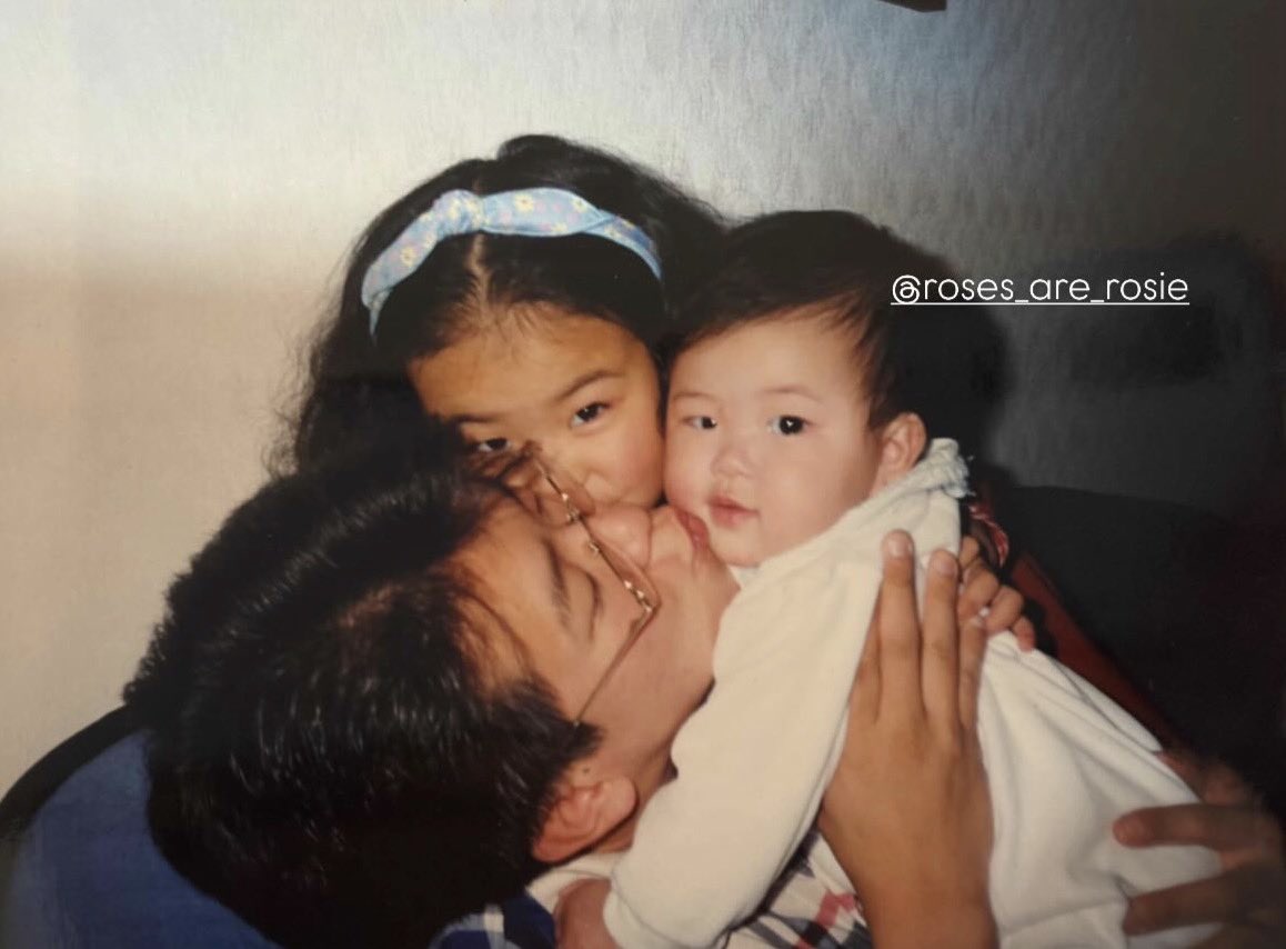 Rosé bday really my fav because Alice always bless us with baby rosie😭😭😭😭😭 omg my heartttttttt