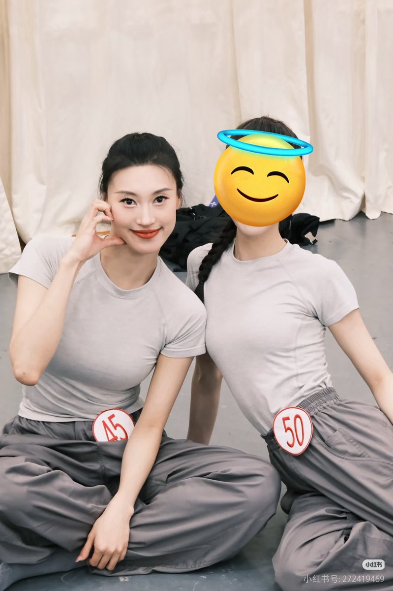 issakman1's tweet photo. 吃了个瓜，王姝蒙，北京舞蹈学院中国古典舞表演专业2016级，现任东方演艺集团舞蹈演员，上过央视，人前大方开朗、身材曼妙，谁能想到人后舔鸡吧和屁眼技术一流，被各种姿势无套中出最后颜射，小肚子一抖一抖的，奶子下面还有纹身，30多个g的视频给我看爽了😏 https://t.co/RMR84iLJcO