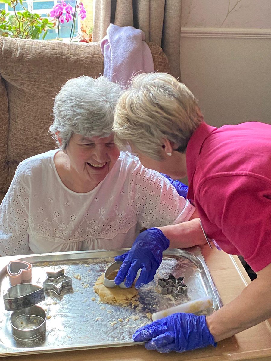 Bristolcarehome's tweet image. ❤️🍪 Valentine’s Baking at Field House 🍪❤️

At Field House, we’ve been enjoying some lovely 1:1 time with a few of our residents making Valentine’s biscuits.

There was plenty of concentration and a little taste testing!

#FieldHouse #ValentinesDay #BakingFun #OneToOneMoments