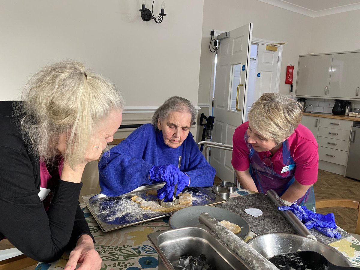 Bristolcarehome's tweet image. ❤️🍪 Valentine’s Baking at Field House 🍪❤️

At Field House, we’ve been enjoying some lovely 1:1 time with a few of our residents making Valentine’s biscuits.

There was plenty of concentration and a little taste testing!

#FieldHouse #ValentinesDay #BakingFun #OneToOneMoments