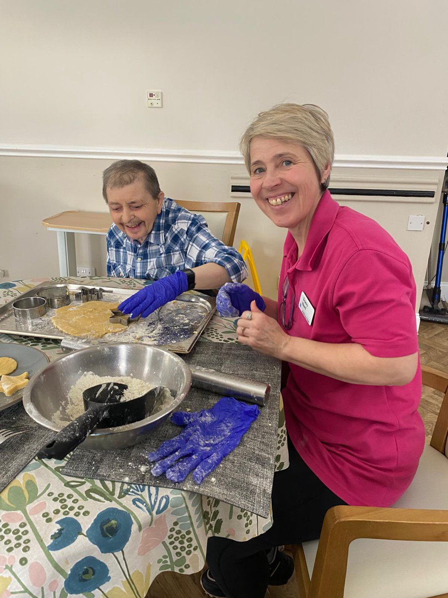 Bristolcarehome's tweet image. ❤️🍪 Valentine’s Baking at Field House 🍪❤️

At Field House, we’ve been enjoying some lovely 1:1 time with a few of our residents making Valentine’s biscuits.

There was plenty of concentration and a little taste testing!

#FieldHouse #ValentinesDay #BakingFun #OneToOneMoments