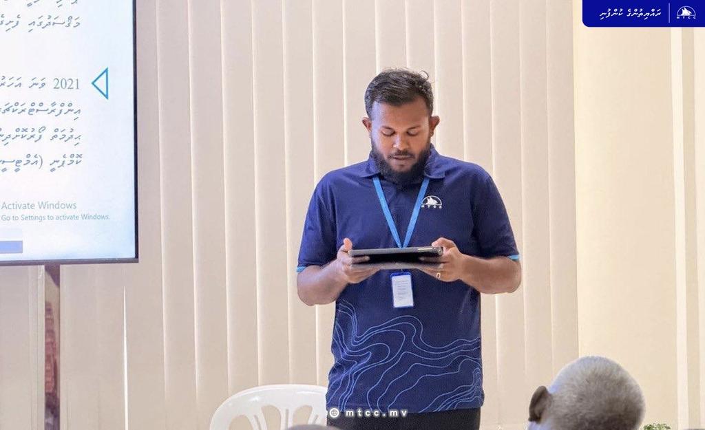MTCCPlc's tweet photo. #Highlights of the RTL Ferry awareness session we held at Dh. Maaenboodhoo today. We would like to extend our gratitude to the Maaenboodhoo Council, and SOEs on the island for their help and cooperation with this session. #RTLFerry #ConnectingRaajje #RayyithungeKunfuni https://t.co/YQ29PGPoix