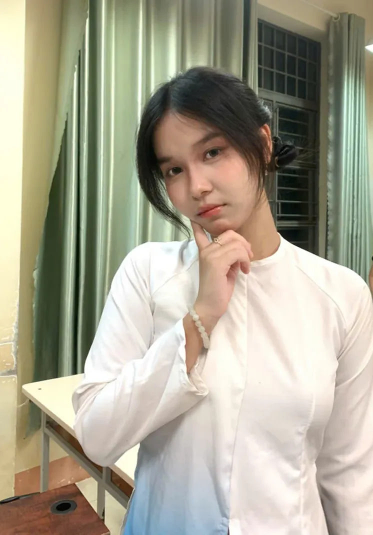 pé yến 2k10 tweet media