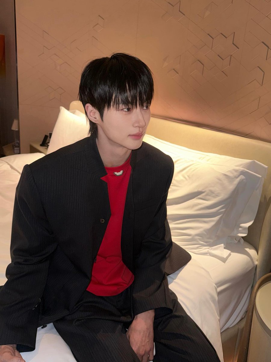 가쿠란 우석𓂃˖₊⊹  ❤️🖤