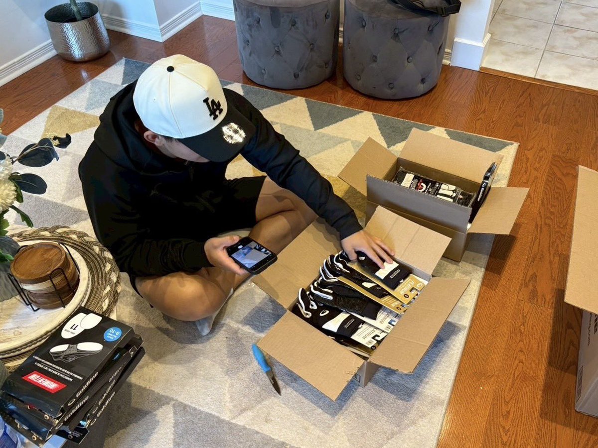 北海道コンサドーレ札幌カーリングチーム tweet media