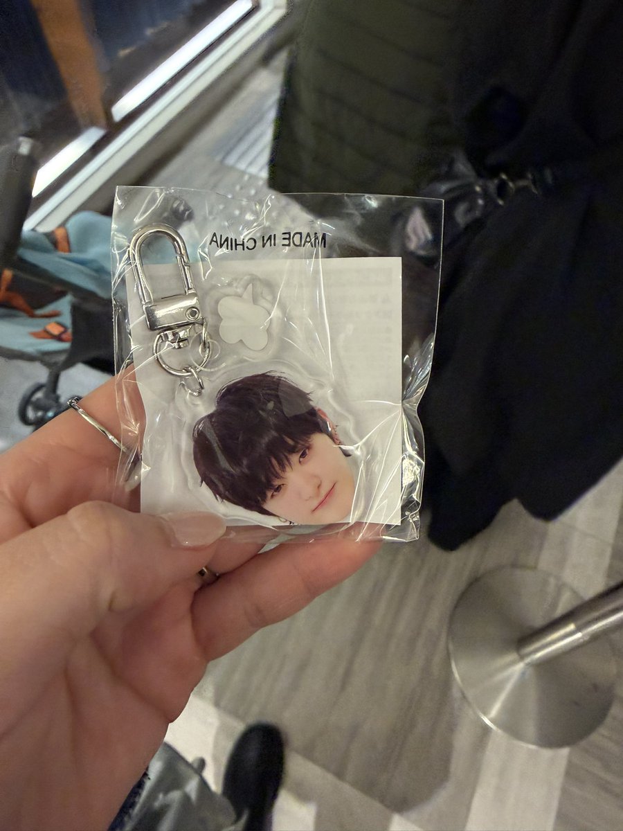 🦊🤍🐷 tweet media