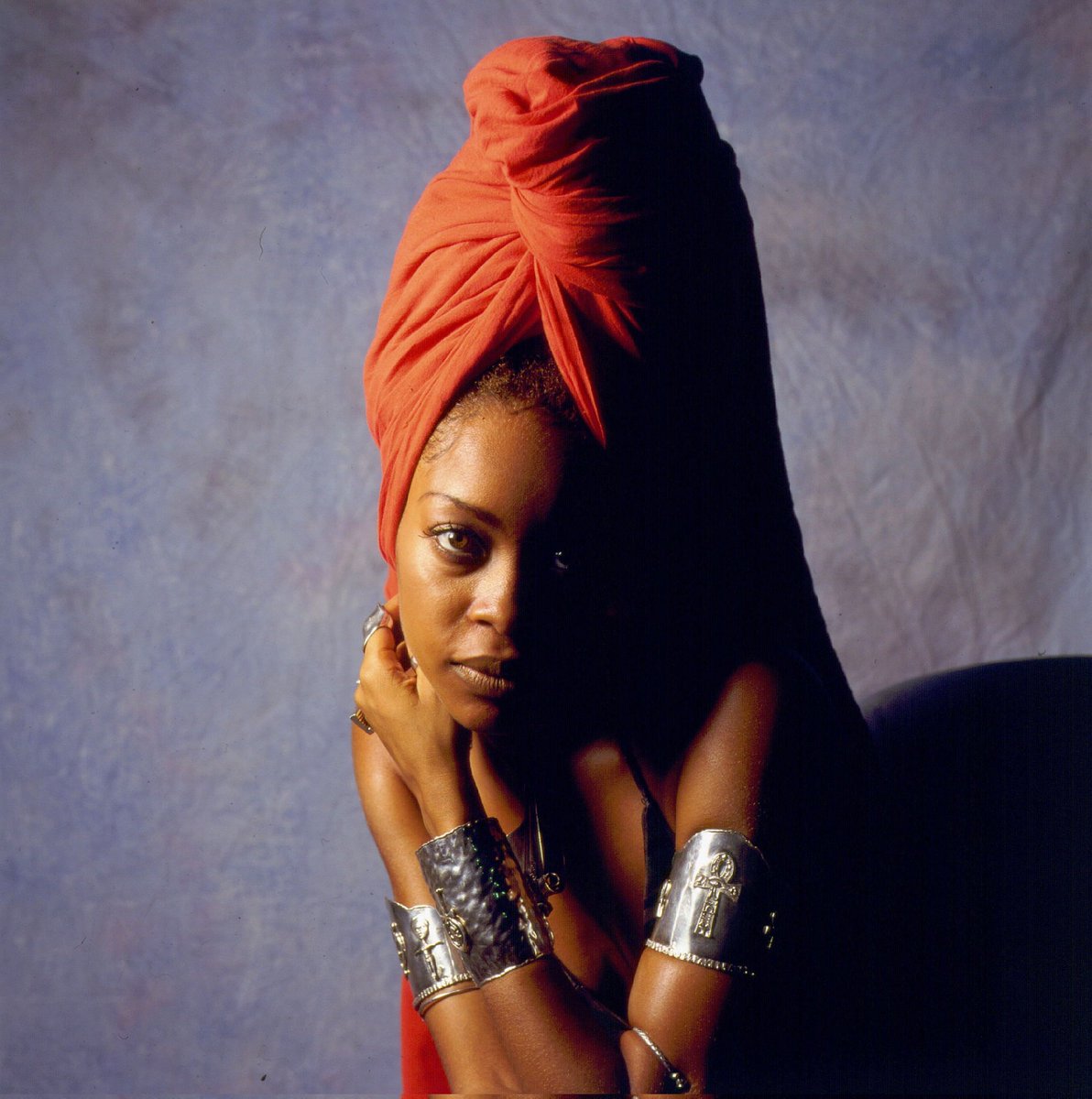 February 11th, 1997. 

Happy 29th anniversary to Erykah Badu's (<a href="/fatbellybella/">ErykahBadoula</a>) "Baduizm". ☥