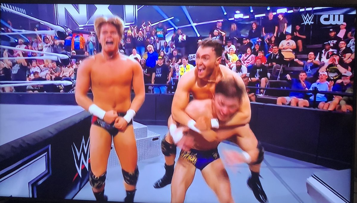 BigDre2374's tweet image. Vanity Project getting a win for the tag team match 

Vanity Project are really gonna fit in NXT really well , they are really making a name for themselves 
#EthanPageMinions  #EthanProteges #WWENXT