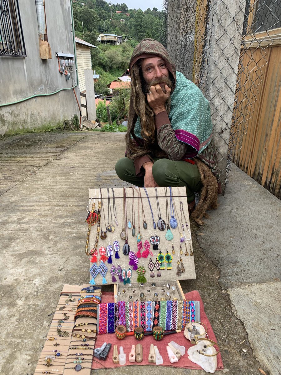 StevenR66848945's tweet photo. Been thinking about Oaxaca, the beauty and authenticity. My time in the mountains hunting natural 🍄. I’ve always felt great purpose with psychedelics, a desire to find a career revolving around it. Helping others would help myself fulfill the purpose I feel but haven’t found. https://t.co/SwgcSdbXLF