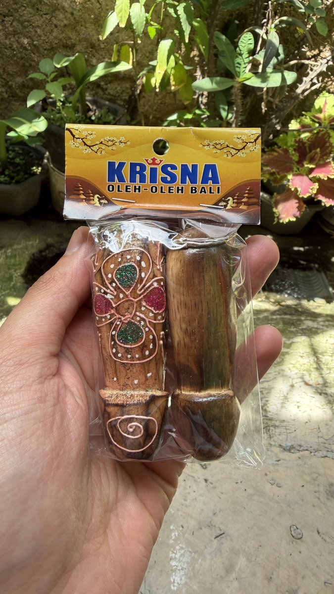 Nuhun oleh2na ketua <a href="/julle___/">Jules Bellingham 🤍</a> ayeunamah aku jd boga manuk 3 😂