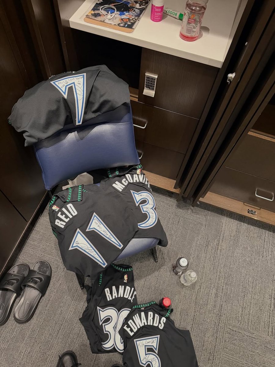 TWolvesLead's tweet image. Nickeil Alexander-Walker received signed jerseys from Naz Reid, Jaden McDaniels, Anthony Edwards, Julius Randle and Joe Ingles after the game last night