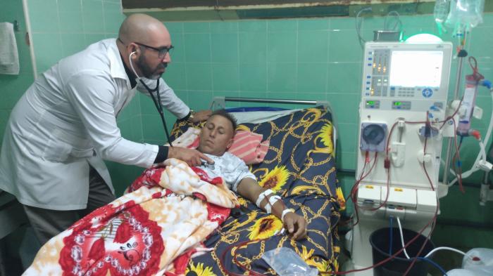 🤔❗️ Imaginarlo conmueve, asusta, da impotencia y coraje. 
¿Qué puede suceder en las salas vitales de un hospital🏥 si se mantiene el cerco energético que impuso a #Cuba el magnate, devenido presidente de #EstadosUnidos, Donald Trump?
Vea aquí: ⬇️
acortar.link/GisDJA