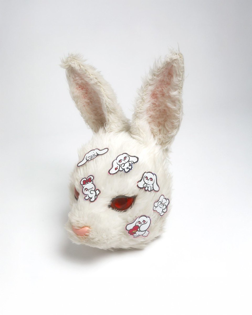 omochi_mochimci's tweet photo. 【❤️‍🔥BIG NEWS🐇】
Starting Feb 14, 2026, the Omochi × #FR2UME collaboration items will be released at #FR2UME and all #FR2 stores.
In addition, on Feb 14 and 15, artworks will also be exhibited and available for purchase at #FR2GALLERY.
@fxxkingrabbits https://t.co/kzrCGpIrqD