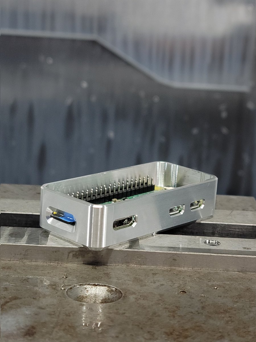 BTCMachinist's tweet image. I'm making some progress on my @SeedSigner case. I'm having a lot of fun doing this. Nothing beats putting your energy towards good in the world.
#bitcoin #seedsigner #knots #proofofwork