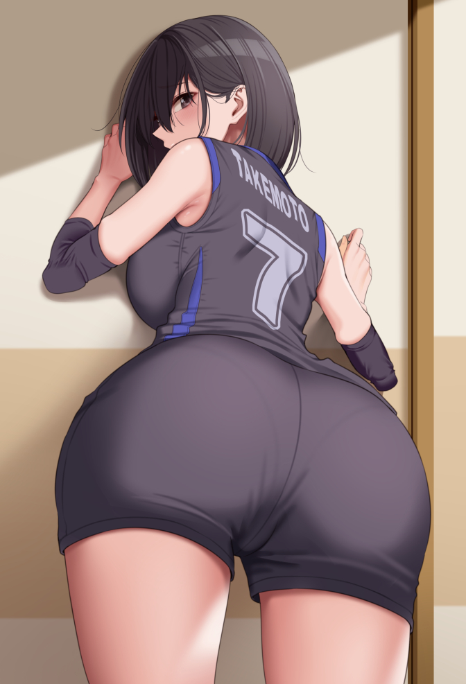 足腰のトレーニングが足りているかコーチに確認してもらうバレー部員 