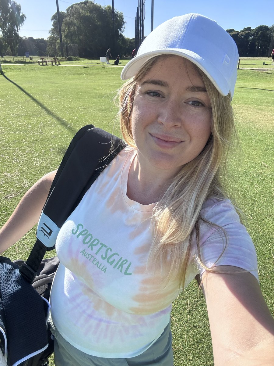 onthegreenwithchloe tweet media