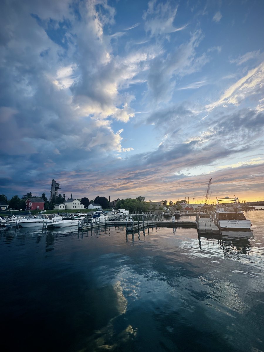 liz_july4th's tweet image. On the week of the 4th of July, 2025, I traveling throughout the #UP #UpNorth #Yooper #GreatLakes #LakeSuperior #LakeHuron #LakeMichigan #Michigan 

Loved 🥰
