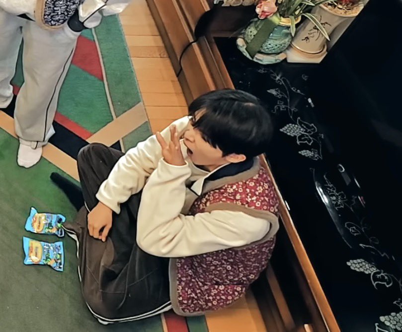 누가 하품하는데 손을 저렇게 ㅋㅋㅋㅋ하고하나요
이 외계고양이야