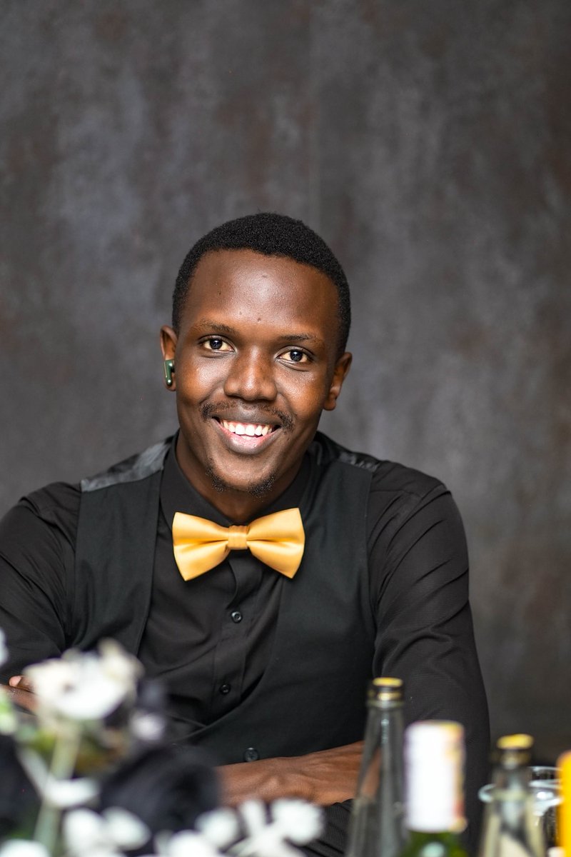 mutungomadbus's tweet photo. The #Boardroom vs. The #Track:

​Runners: Trust the training
​Leaders: Trust the process
​Runners: Eyes on the horizon
​Leaders: Eyes on the vision

👉​Success isn't about being the fastest on the track; it is about having the endurance to stay in the game. 

Happy Wednesday! https://t.co/et1rotNTzL