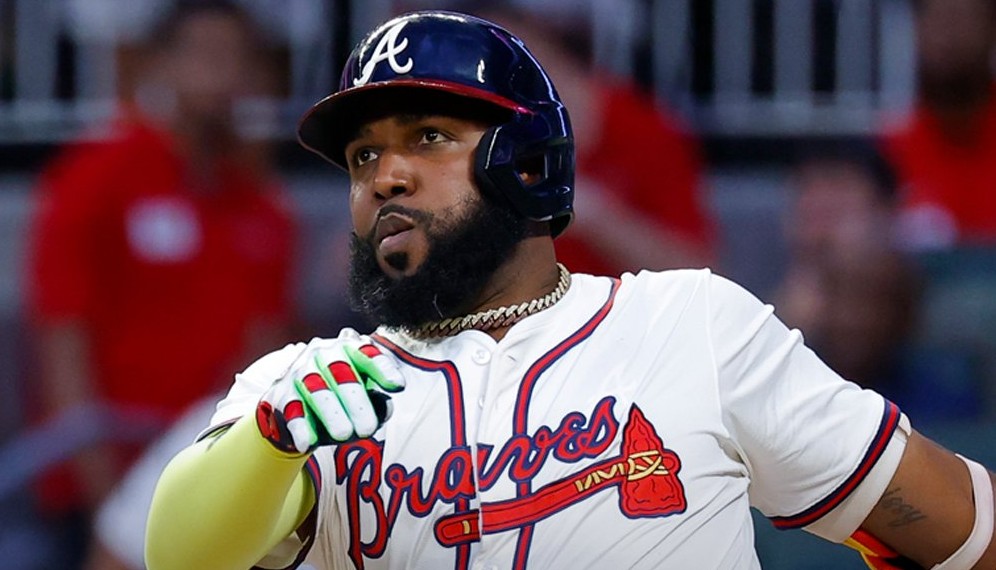 ¡BOMBA EN PITTSBURGH! 🚨

<a href="/Pirates/">Pittsburgh Pirates</a> han llegado a un acuerdo con Marcell Ozuna por 1 año y $12 MDD. ✍️🏴‍☠️

📉 Buscan rescatar una ofensiva que fue la peor en jonrones (117) la temporada pasada.

💰 El contrato: $10.5M en 2026. Opción mutua para 2027 ($16M).

#MLB #Pirates