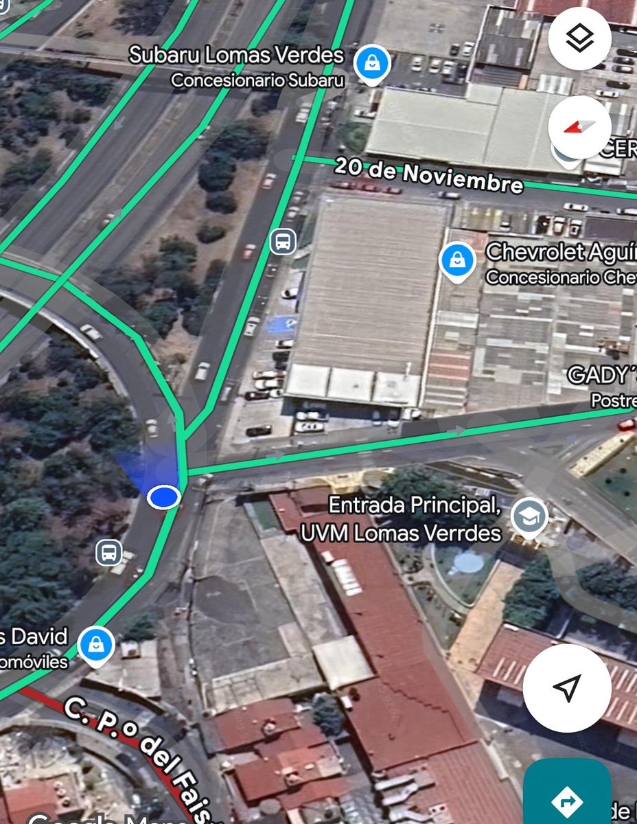 GeliG0's tweet photo. @Gobierno_Nau @Edomex y cuando vienen a arreglar esto? Lleva así casi un año. Paseo de las Aves y Av Lomas Verdes 
Y de paso una luminaria que está muy oscura la esquina. https://t.co/TxzQt5YuVz