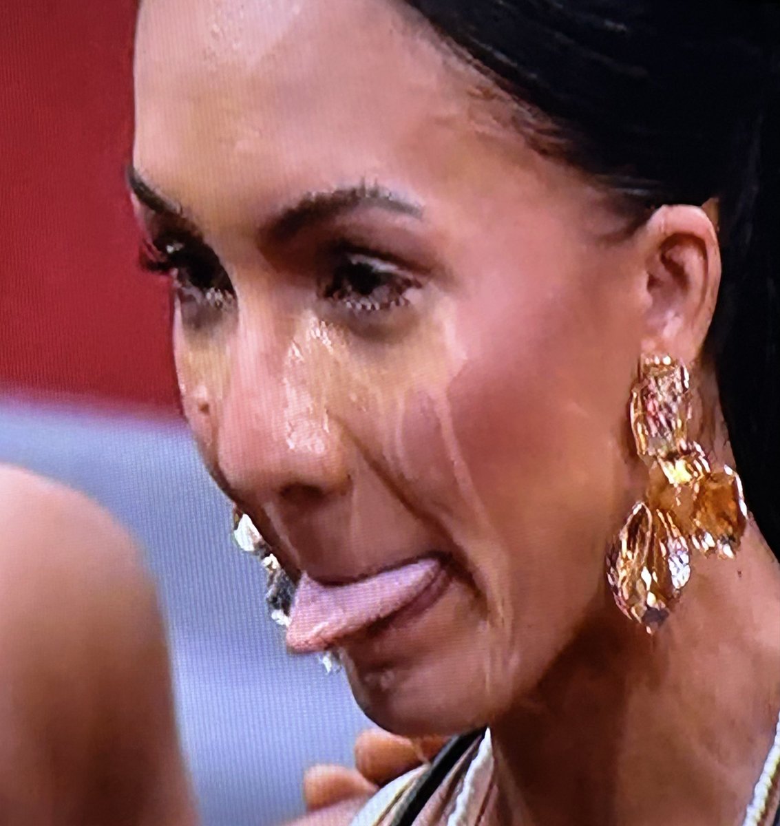 shifunumbertwo's tweet photo. @paiva fiquei com medo de não entrar no bbb por ser padrão e ter cara de famosa https://t.co/tROYpQHvLs