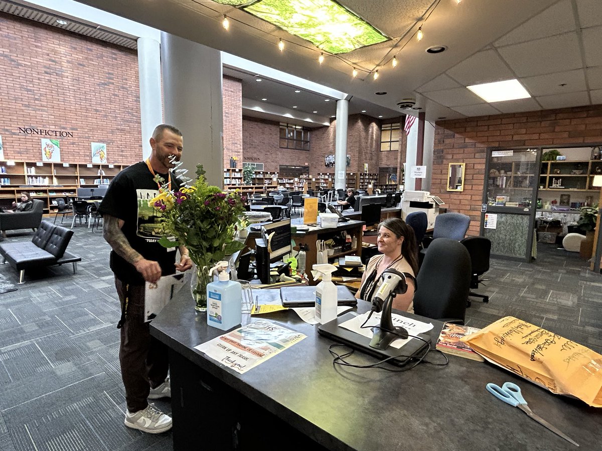 Gilbert High School tweet media