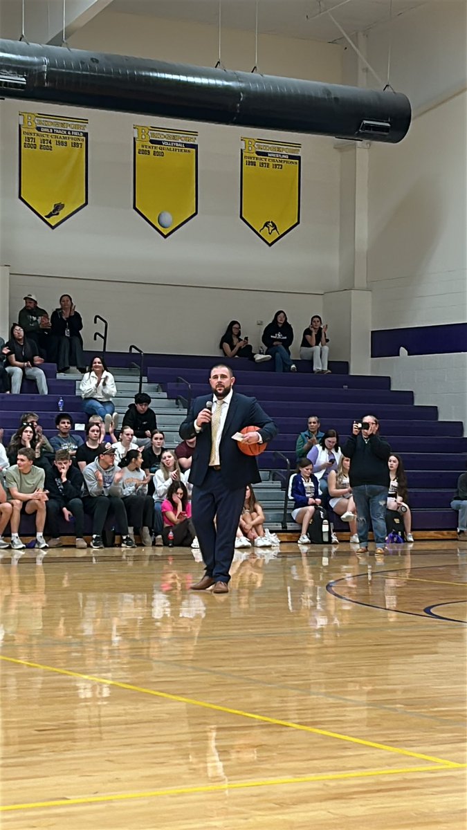 BradysChannel5 tweet media