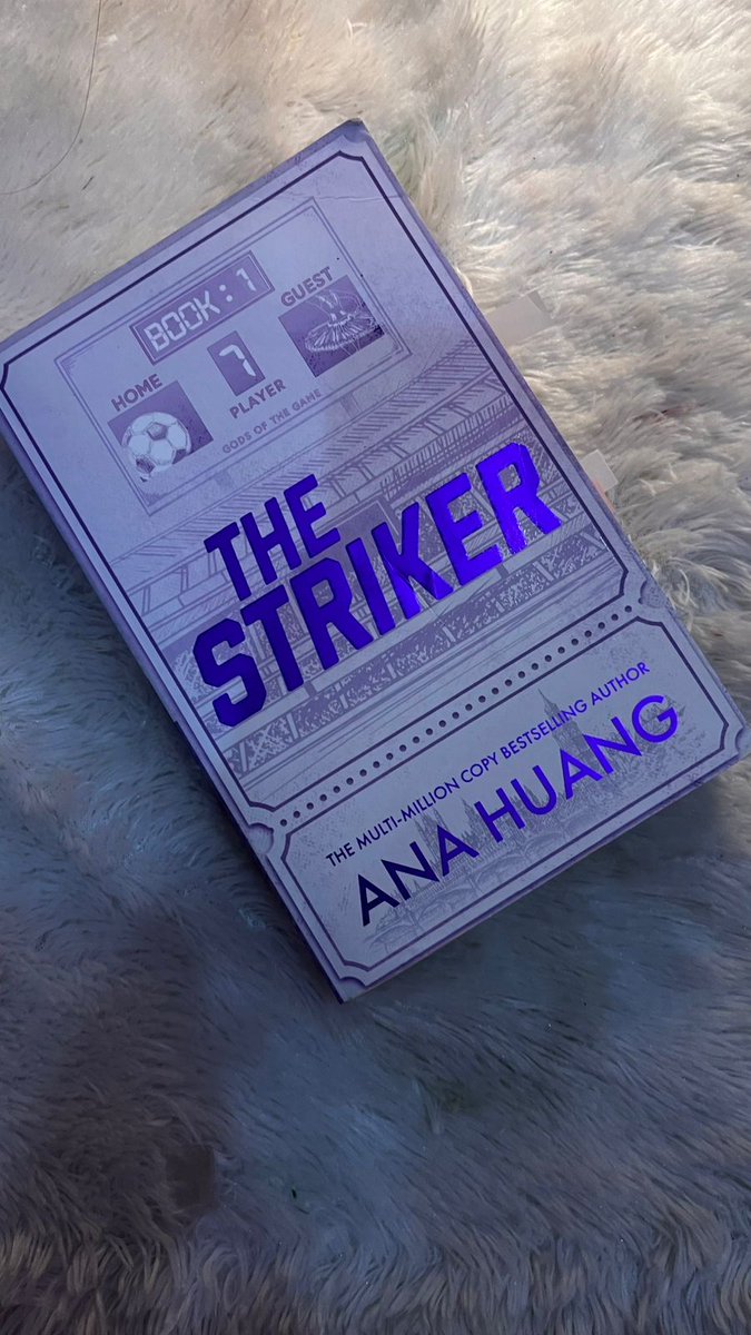 j3nesa's tweet photo. WTS Novel Ana Huang "The Striker"
(good condition, ada highlight dikit, ORI Periplus): 150K 

bisa co oyen 🍊 /splitpay
📍dom Surabaya https://t.co/AqOof7awf8
