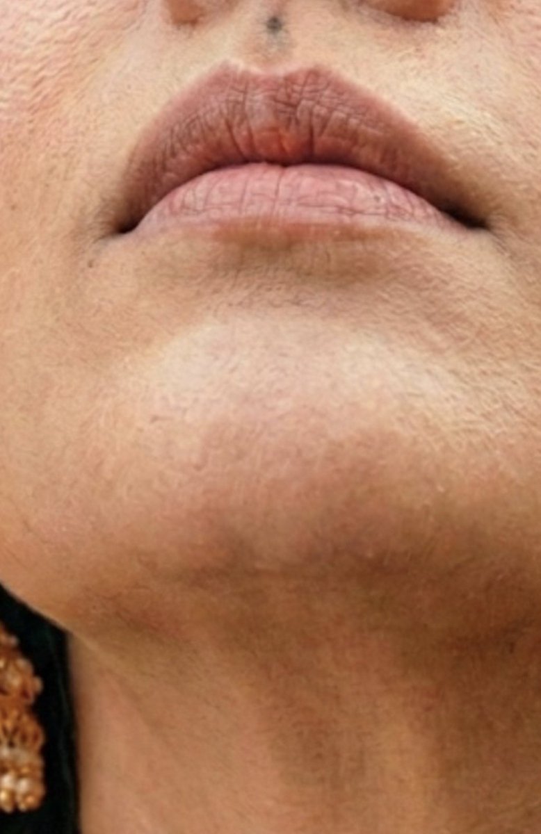 Face card and lip card 💋 peaked 🥵 
24 year old Mamitha mistress or 42 year old nayan goddess