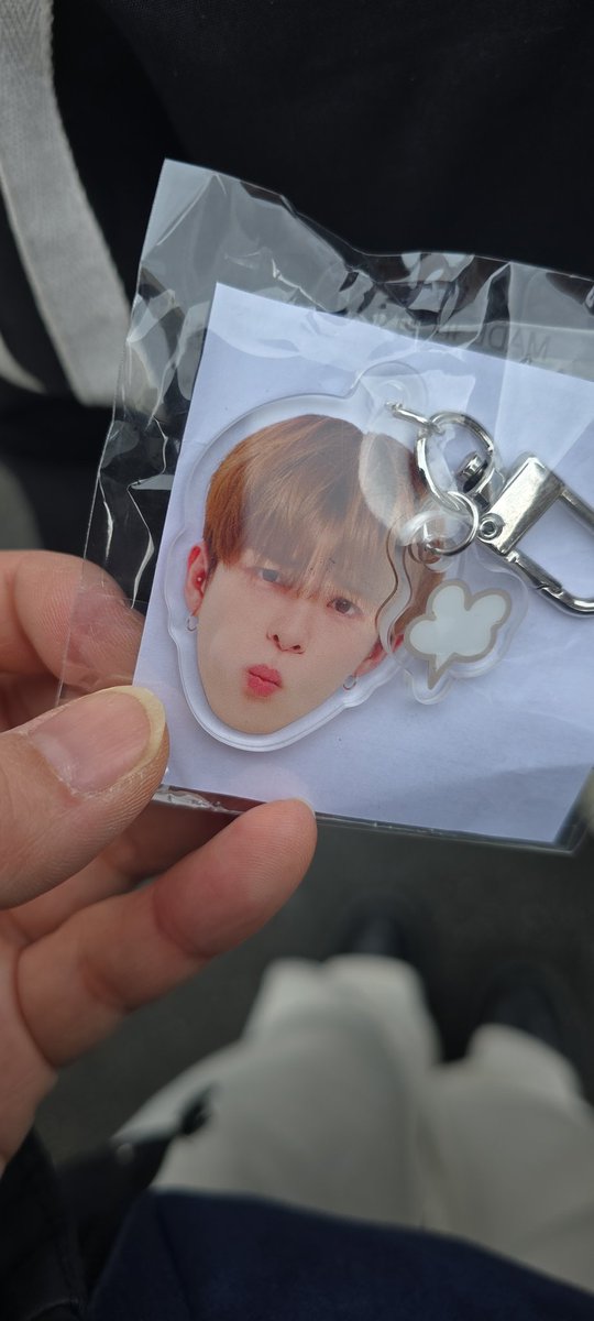 らびっと(라비) tweet media