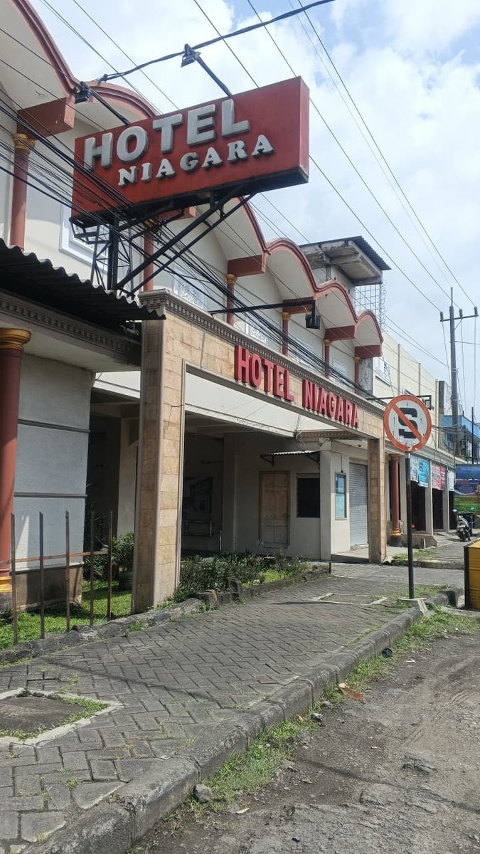 SandyCheeksGirl's tweet image. Pengen ngerasain vibes klasik Hotel Niagara, tapi nggak berani kalau sendirian. Ada yang mau nemenin uji nyali sambil staycation?