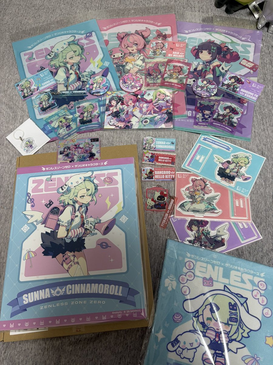 ゼンゼロサンリオコラボのグッズ買ってきましたー！！！！ ミニ
