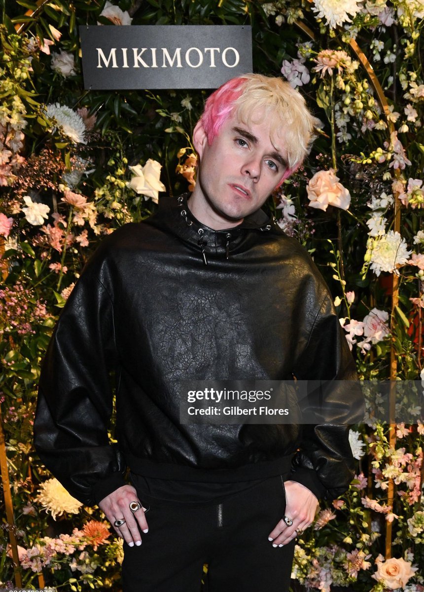 TeamWaterparx's tweet photo. Awsten at the NYFW Kickoff!
📸: Gilbert Flores https://t.co/7B7C3igycJ