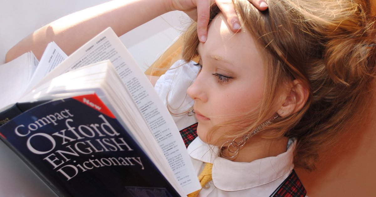 「本を読んできた脳」は、話し言葉を”聞く”能力が高い
nazology.kusuguru.co.jp/archives/191644

「本を読んできた人の脳」では文字を見たときの活動が異なります。では「聞く」ときはどうでしょうか。ブラジルUSPは長年本を読んできた脳では、知らない言語を聞き取って処理する能力が高いことを明らかにしました。