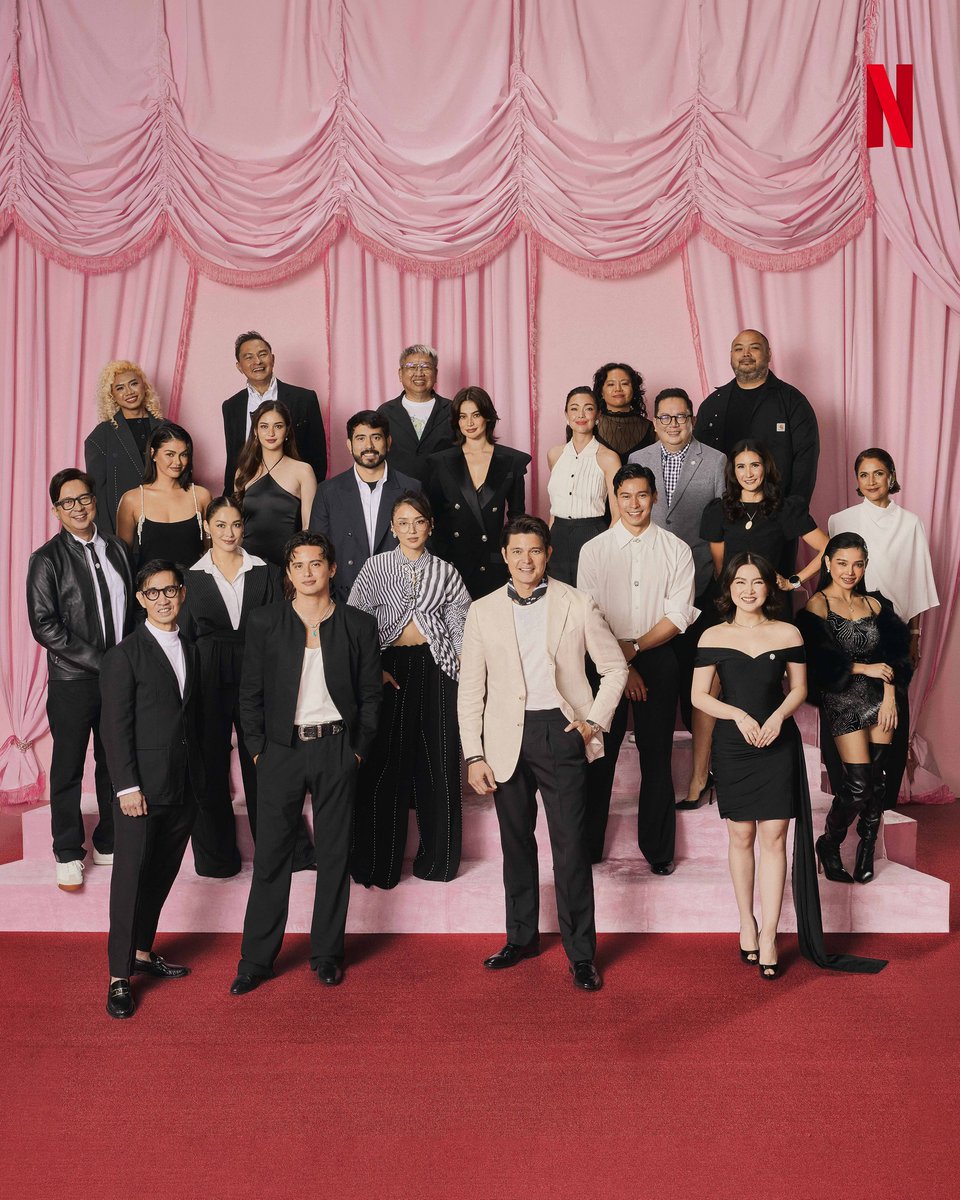 GRABE ANG TALENT AND FACE CARD  👏

The biggest Filipino stars of this generation pose for a photo after the first-ever Next on Netflix Philippines event in BGC on Monday. 

The streaming platform revealed the much-awaited line-up for 2026, which includes "18th Rose," "Buybust: