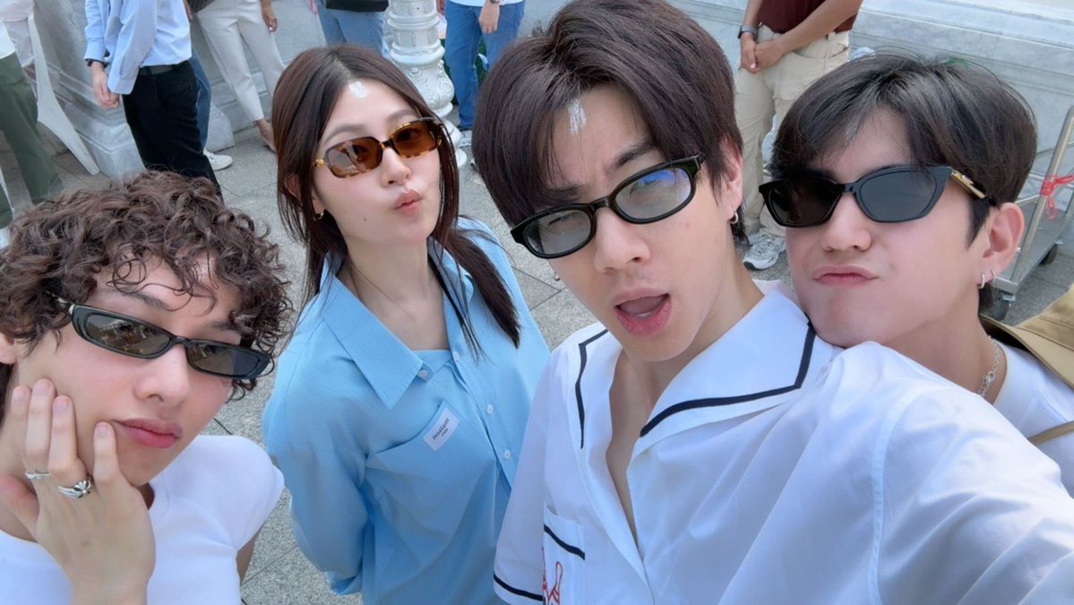 naam_chon's tweet image. คนที่น่ารักทิสุดดดดด ถ่ายรูปมาเติมให้สาววาย