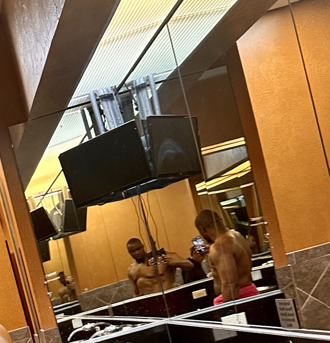 Cheakaity tweet media