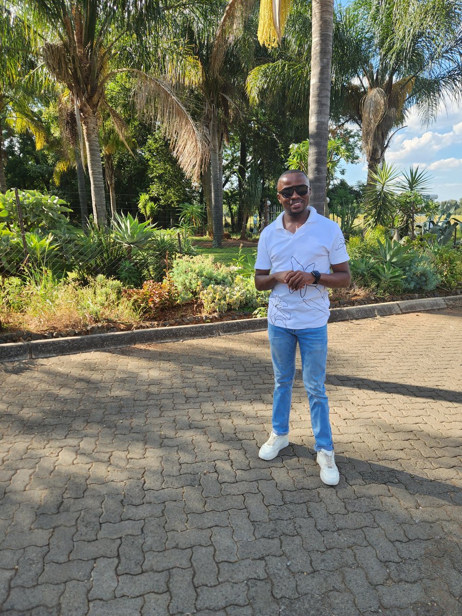 dhmogale's tweet photo. 🤍 https://t.co/k6iAzSQLVk