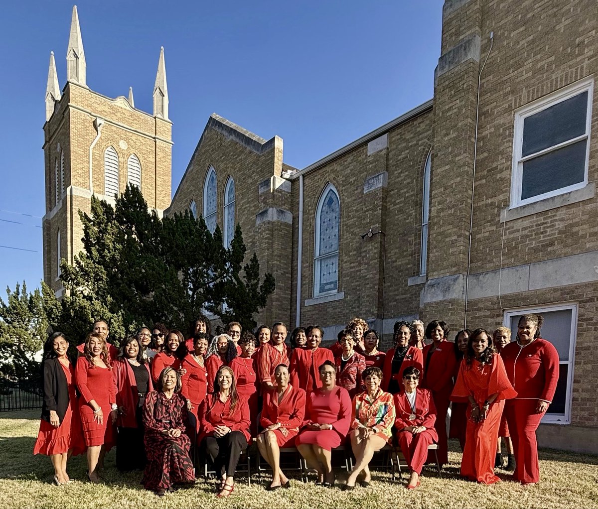 The Austin Chapter of The Links Incorporated went “Red for Women!”

#austinlinkschapter 
#austinlinks 
#austintxlinks 
#walinks