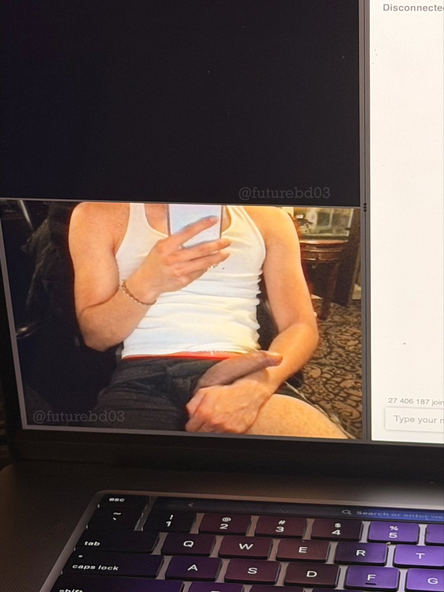 𝕭𝕯 tweet media