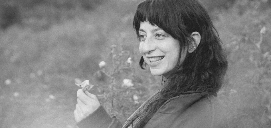 FileUnderFire's tweet photo. Ora Cogan previews another new track “Division” from forthcoming album https://t.co/2bZi0QThT6 

@SacredBones #OraCogan #Division #HardHeartedWoman #FileUnderFire #NewMusic https://t.co/QHdgmz4Gu7