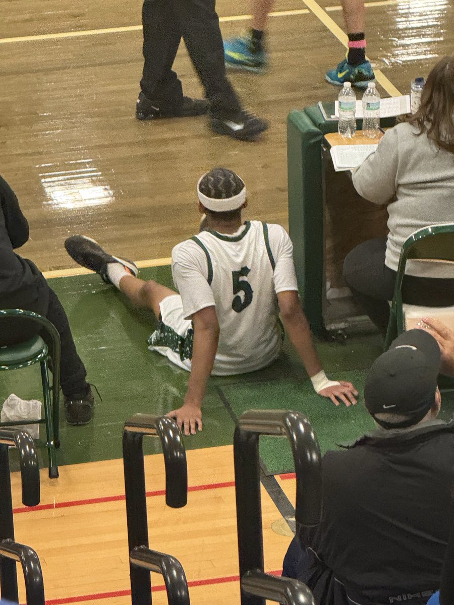 Terrence Lowe tweet media