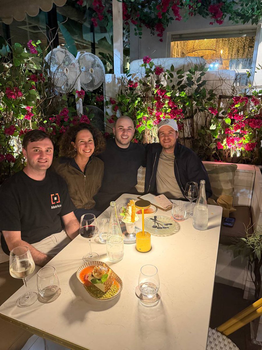 NickyScanz tweet media