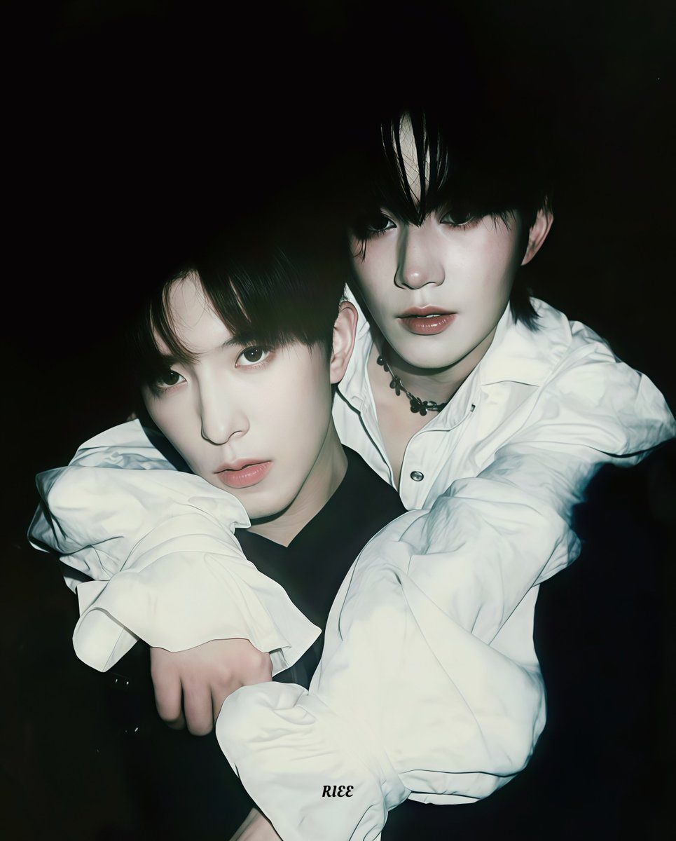 andrieea_'s tweet image. It is a kind of beautiful art, captivating your eyes and stealing your heart 🔥

#XingQiu #星邱