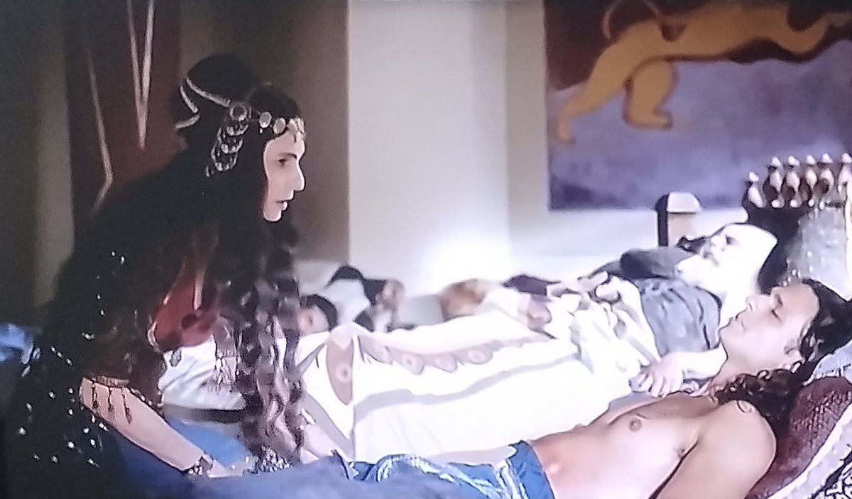 josebu1985's tweet photo. Rey Y Príncipe están en Cama 🤕
📺 Canal 8.3 | 9:00 PM
📺 UNIFE+ Canal 132 | 10:00 PM
📲 App UNIFE
#REYES #DiecisieteavoCapitulo #AppUnife
 #Reyes17 #UnifeMx https://t.co/72B2xsEcaP