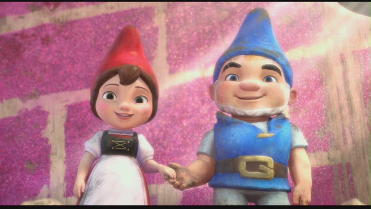 ToonHive's tweet image. 15 years ago today, ‘Gnomeo &amp;amp; Juliet’ released in theaters.
